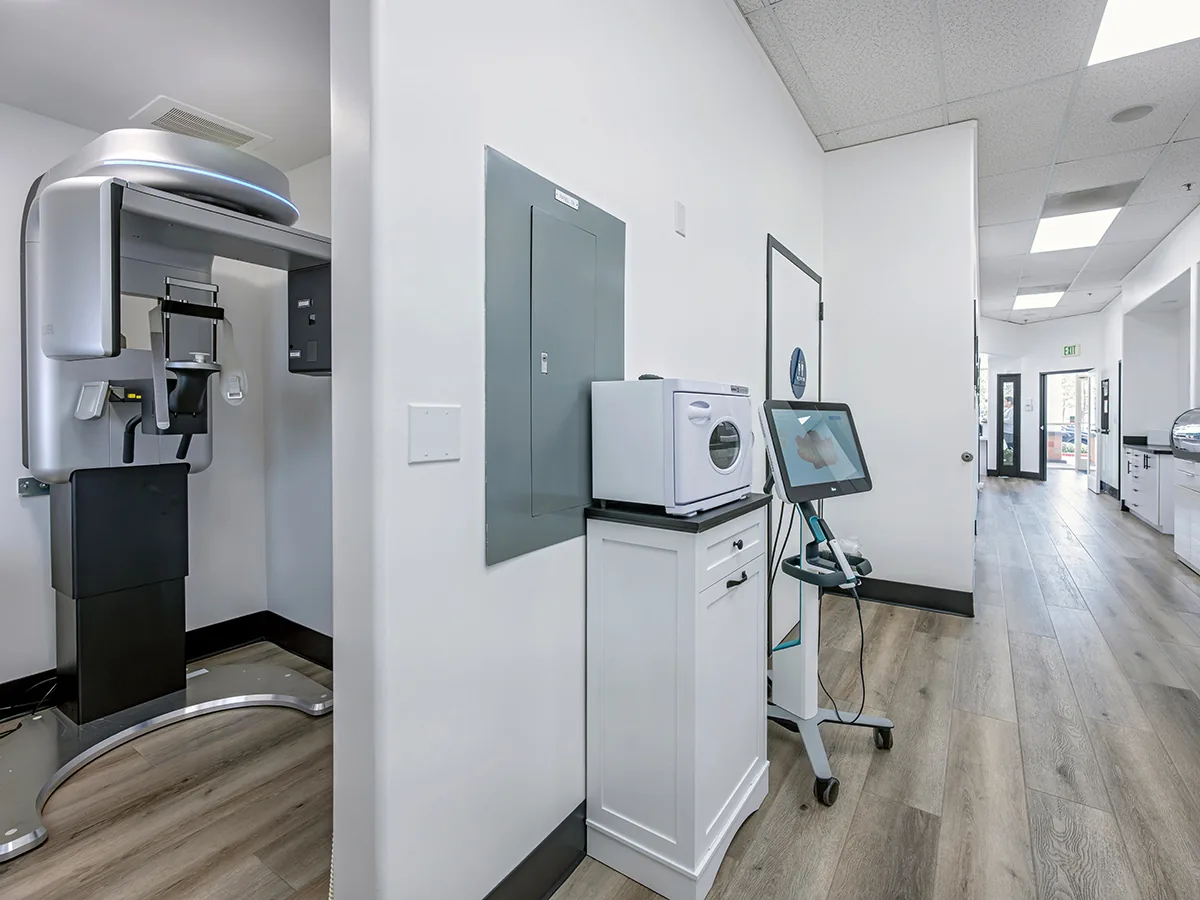 Internal Tooth Bleaching at Elite Dentistry